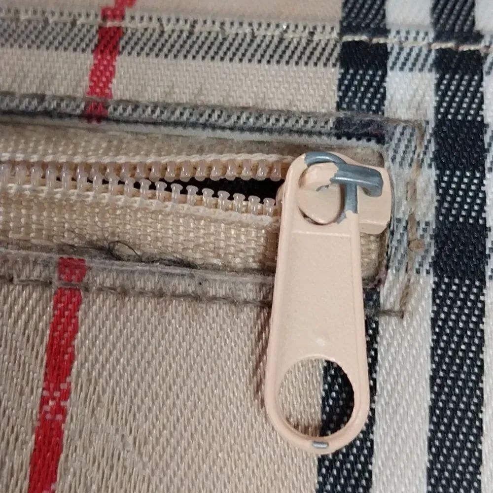 Plaid Wallet... - Picture 3 of 6